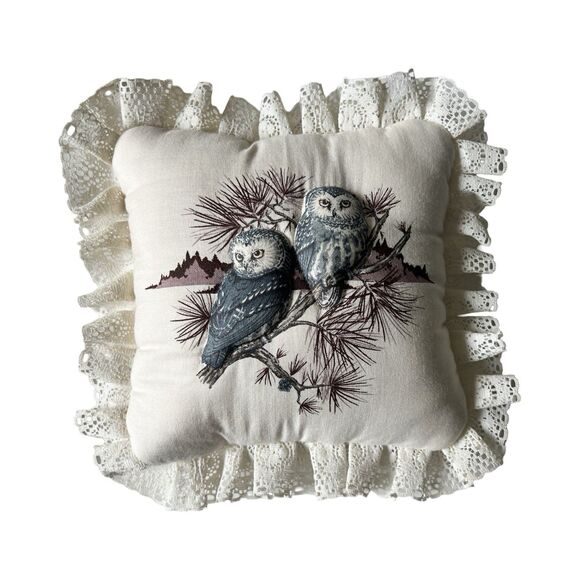 Vintage 80s Hand Made Quilted Lace Decorative Throw/Tea Pillows Farm Cottage - Picture 3 of 5